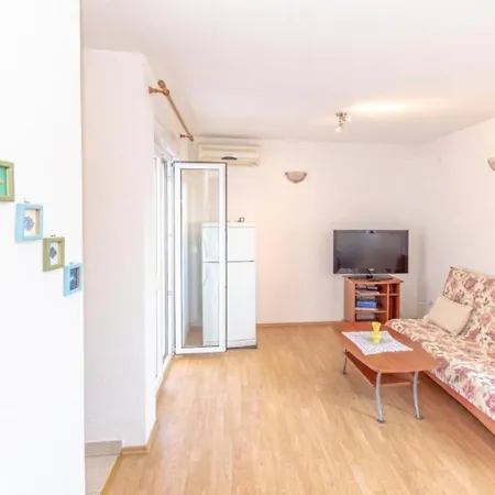 Apartament Orange *